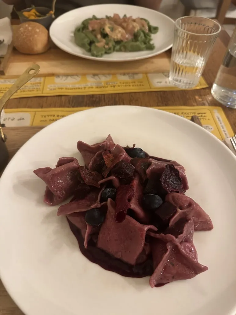 IMG_2421.JPG?type=w773