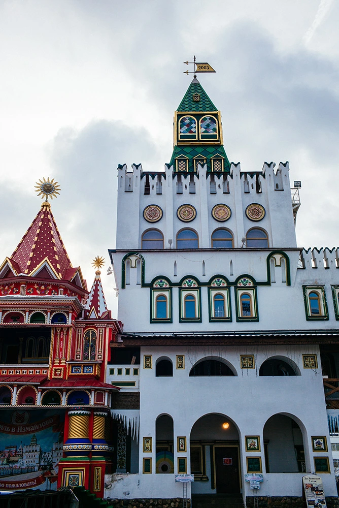 272C13505501C49F133B18