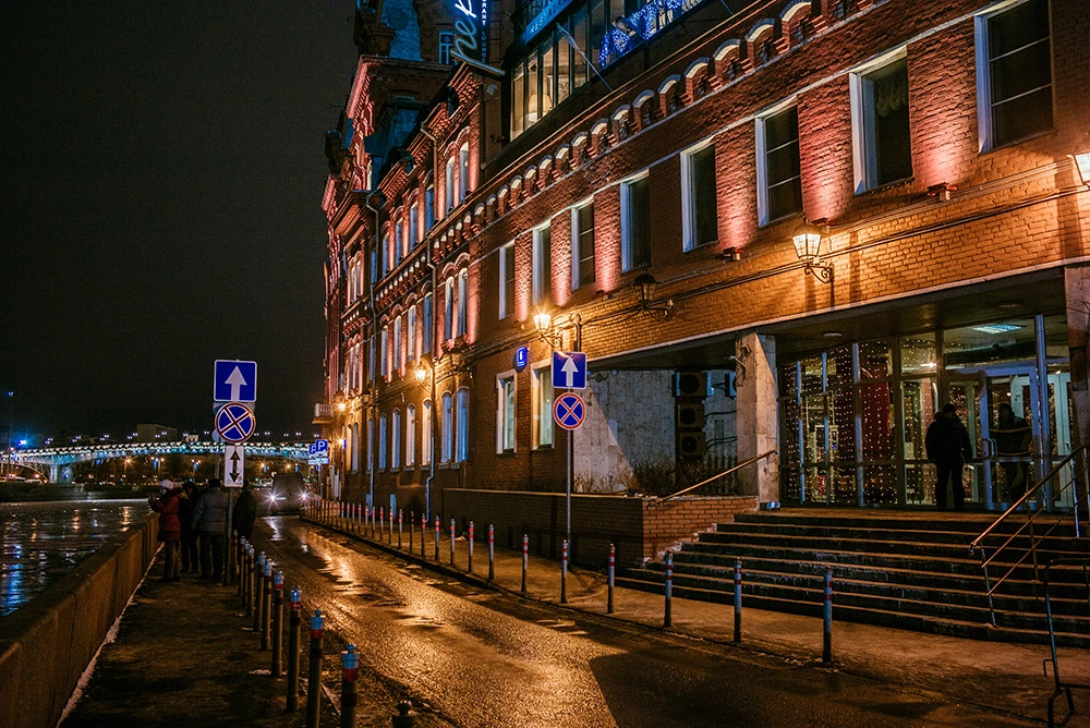 2205E23B54EAB74506F03D