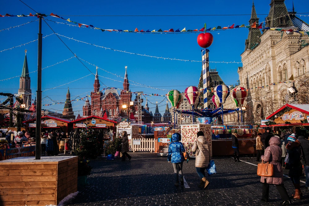 2434304A54C12F4D200F85