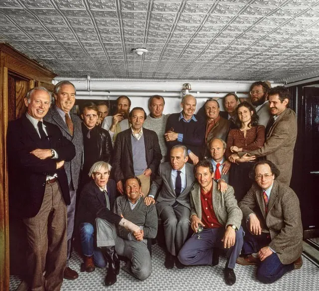 leo-castelli-and-his-artists-celebrating-the-25th-v0-l8ofy2qu4yza1.jpg?width=640&crop=smart&auto=webp&s=2ed8f36e65ae9b0f31262a999cc8c8c734d4848e