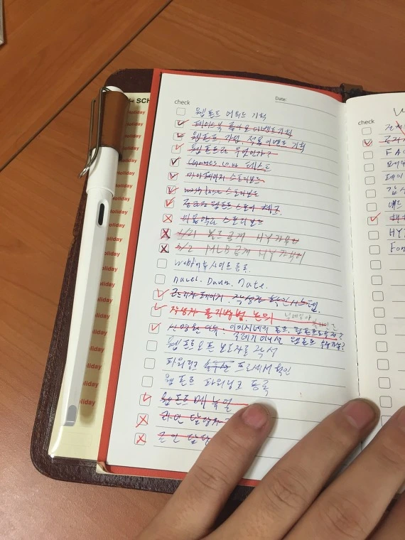 256CE94F556F5C3B19A54E