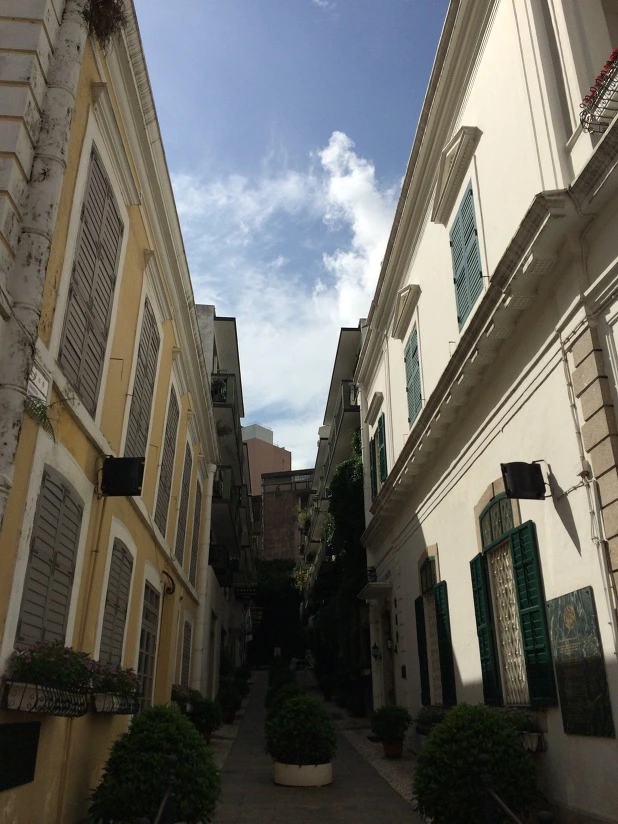 27223F3553D9E6D1051E64