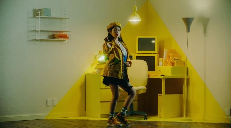 %EC%95%84%EC%9D%B4%EC%9C%A0_%EC%98%90%EB%A1%9C%EC%B9%B4%EB%93%9C.jpg?type=w773