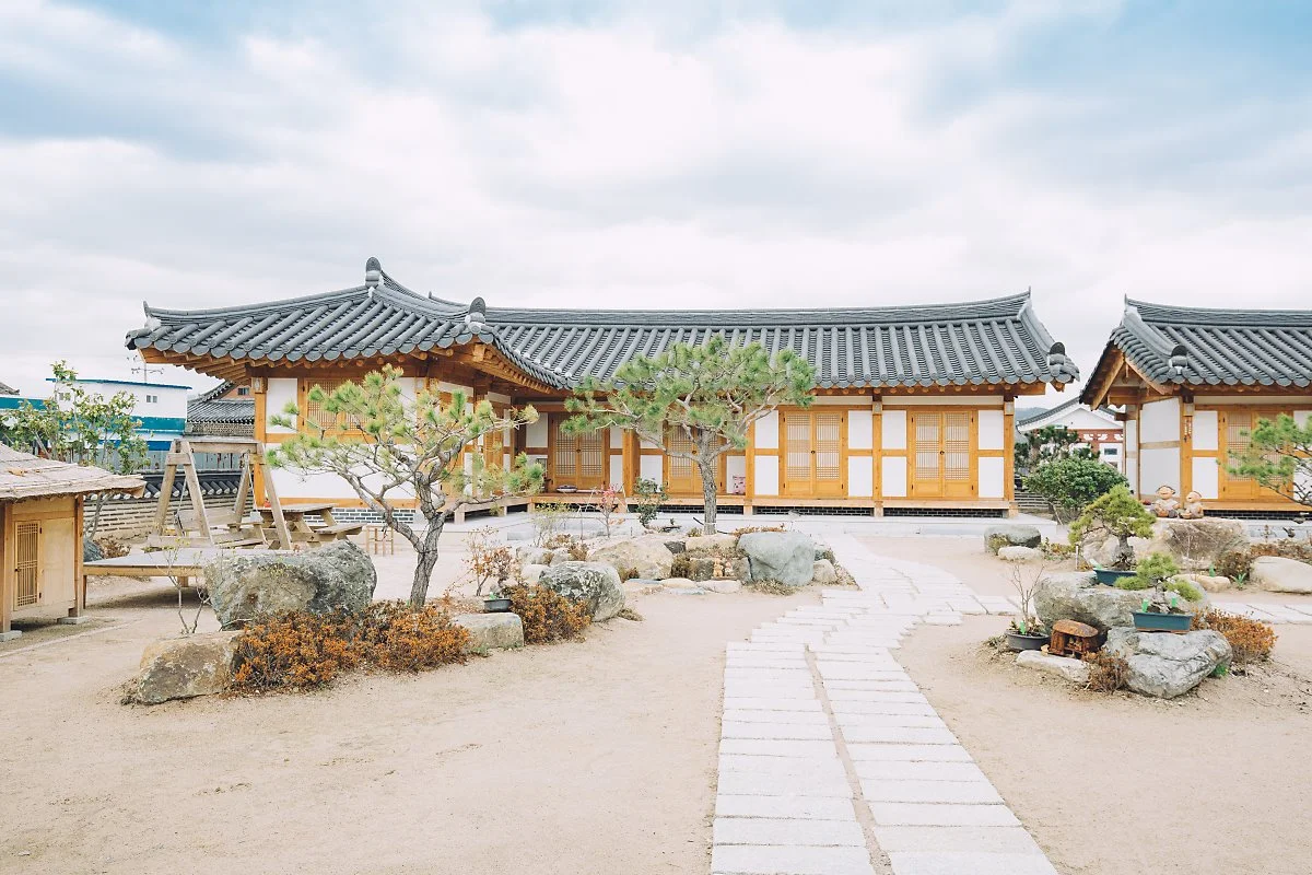 %EC%99%80%EB%8B%B4%EC%9E%A5%ED%95%9C%EC%98%A51%EB%B2%88%EA%B0%80-1.jpg?type=w1200