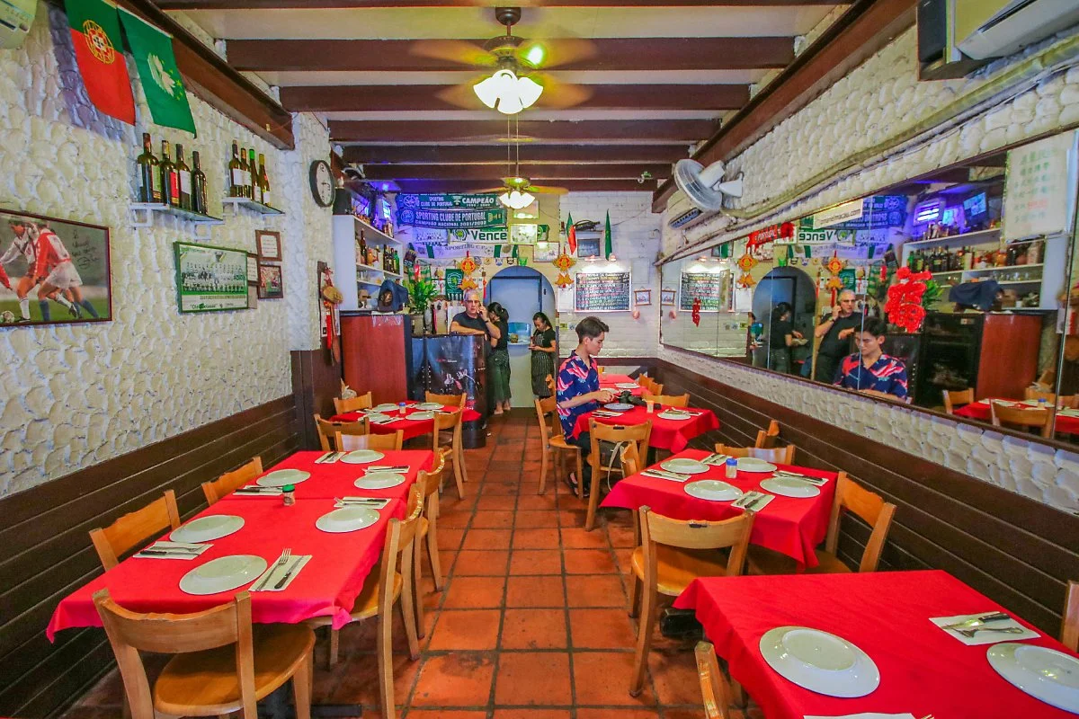 %EB%A7%88%EC%B9%B4%EC%98%A4_O_Manel_3.jpg?type=w1200