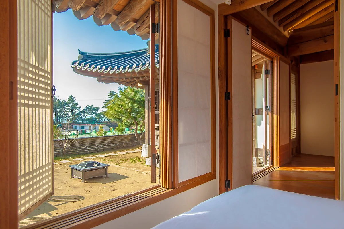 _%EC%9C%A4%EC%8A%AC_%282%29.jpg?type=w1200