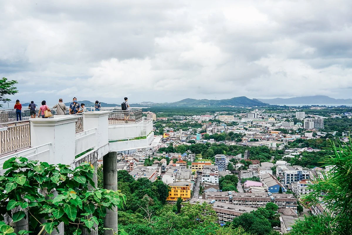 20220610-_%EC%B9%B4%EC%98%A4%EB%9E%91_%EC%A0%84%EB%A7%9D%EB%8C%80_%EA%B3%A0%EC%A6%88%EB%84%89%ED%95%9C_%ED%91%B8%EC%BC%93%ED%83%80%EC%9A%B4%EC%9D%B4_%ED%95%9C_%EB%88%88%EC%97%90_%EB%82%B4%EB%A0%A4%EA%B0%80%EB%B3%B4%EC%9D%B8%EB%8B%A4.jpg?type=w1200