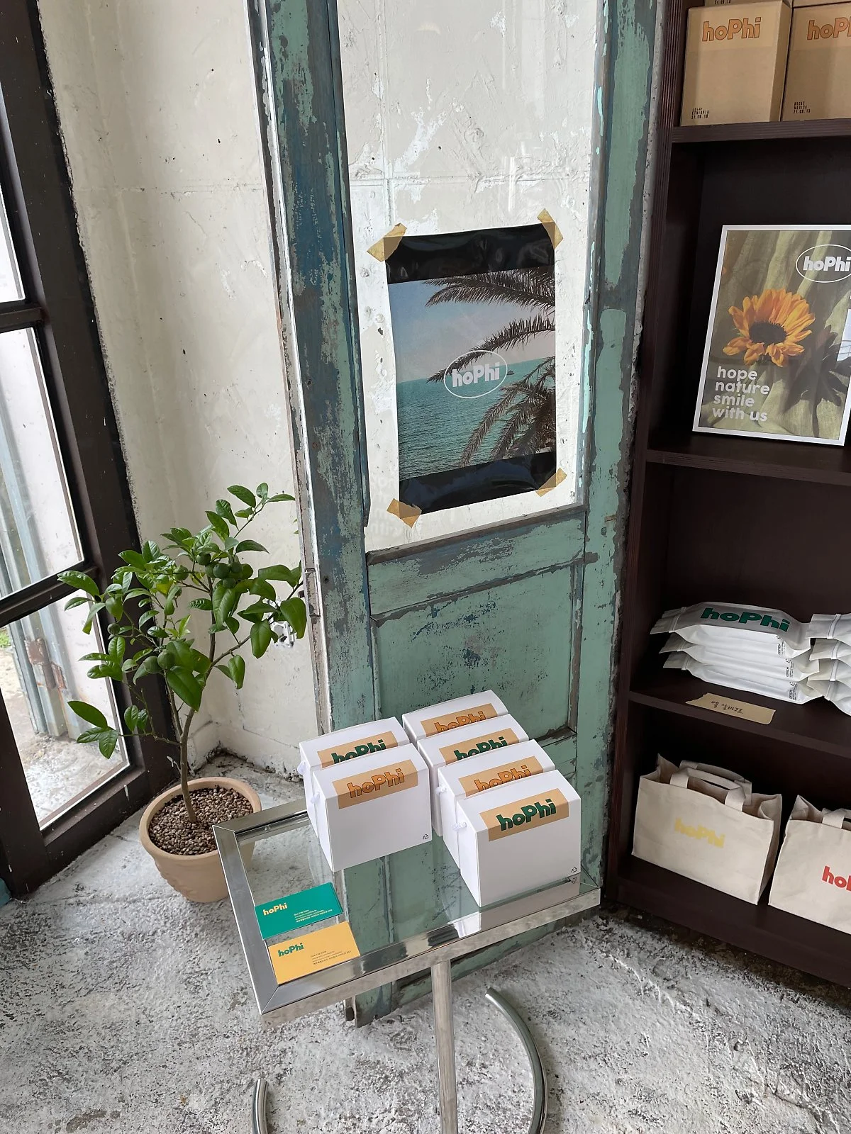 %ED%99%89%ED%9E%88_%282%29.jpg?type=w1200