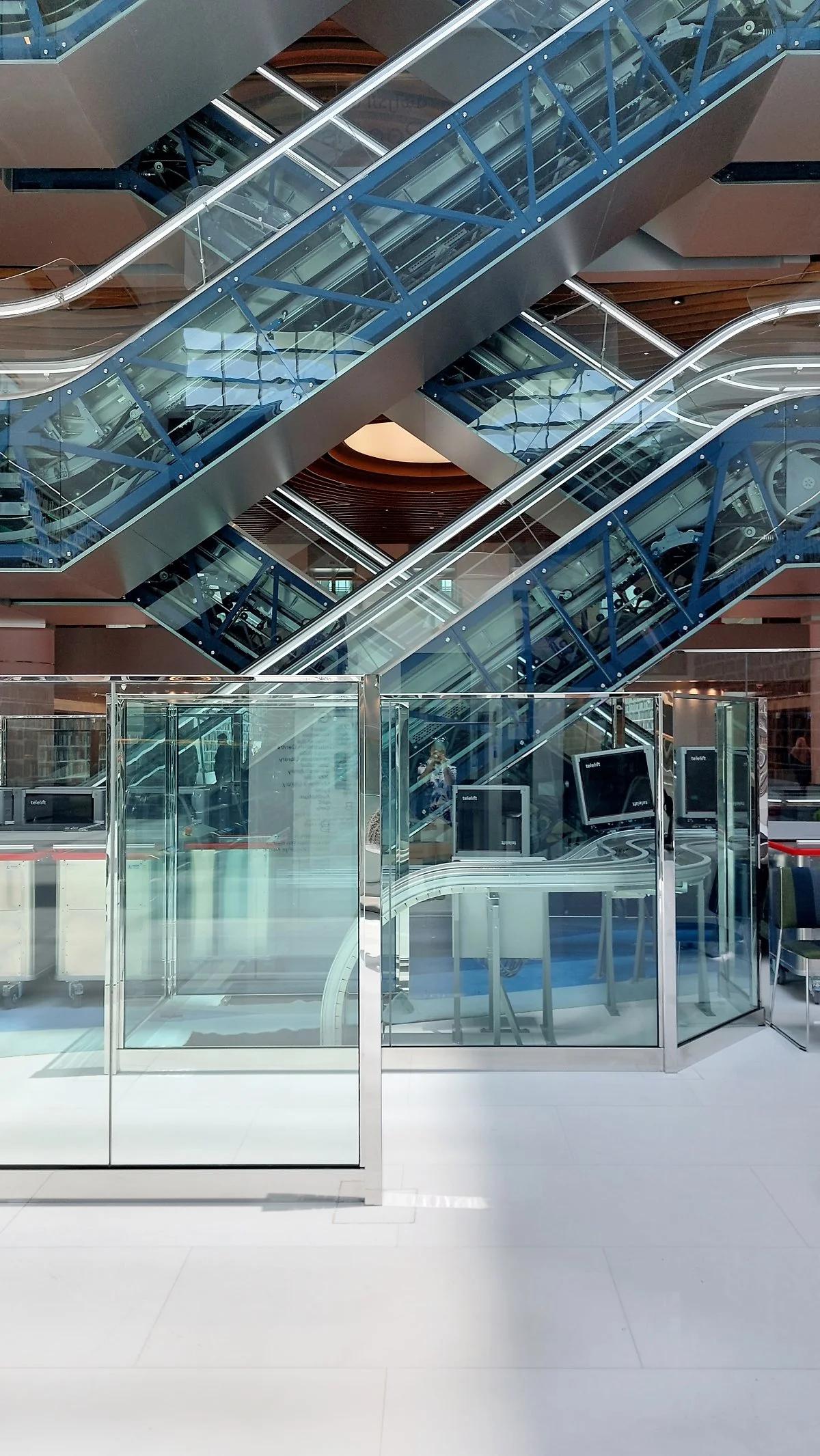 Mohammed_Bin_Rashid_Library_%E2%93%92%EC%9D%B4%EC%9C%A0%EB%AF%B8_%283%29.jpg?type=w1200