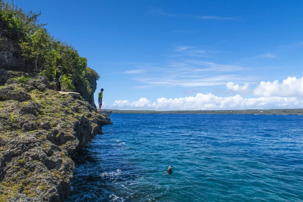 Saipan_east_bay_cliff_2.jpg?type=w966