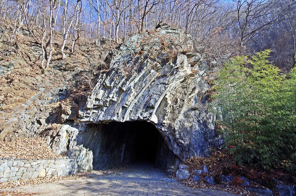 %EC%98%A5%ED%99%949%EA%B2%BD_%EC%A0%9C1%EA%B2%BD%EC%9D%B8_%EC%B2%AD%EC%84%9D%EA%B5%B4.JPG?type=w1200