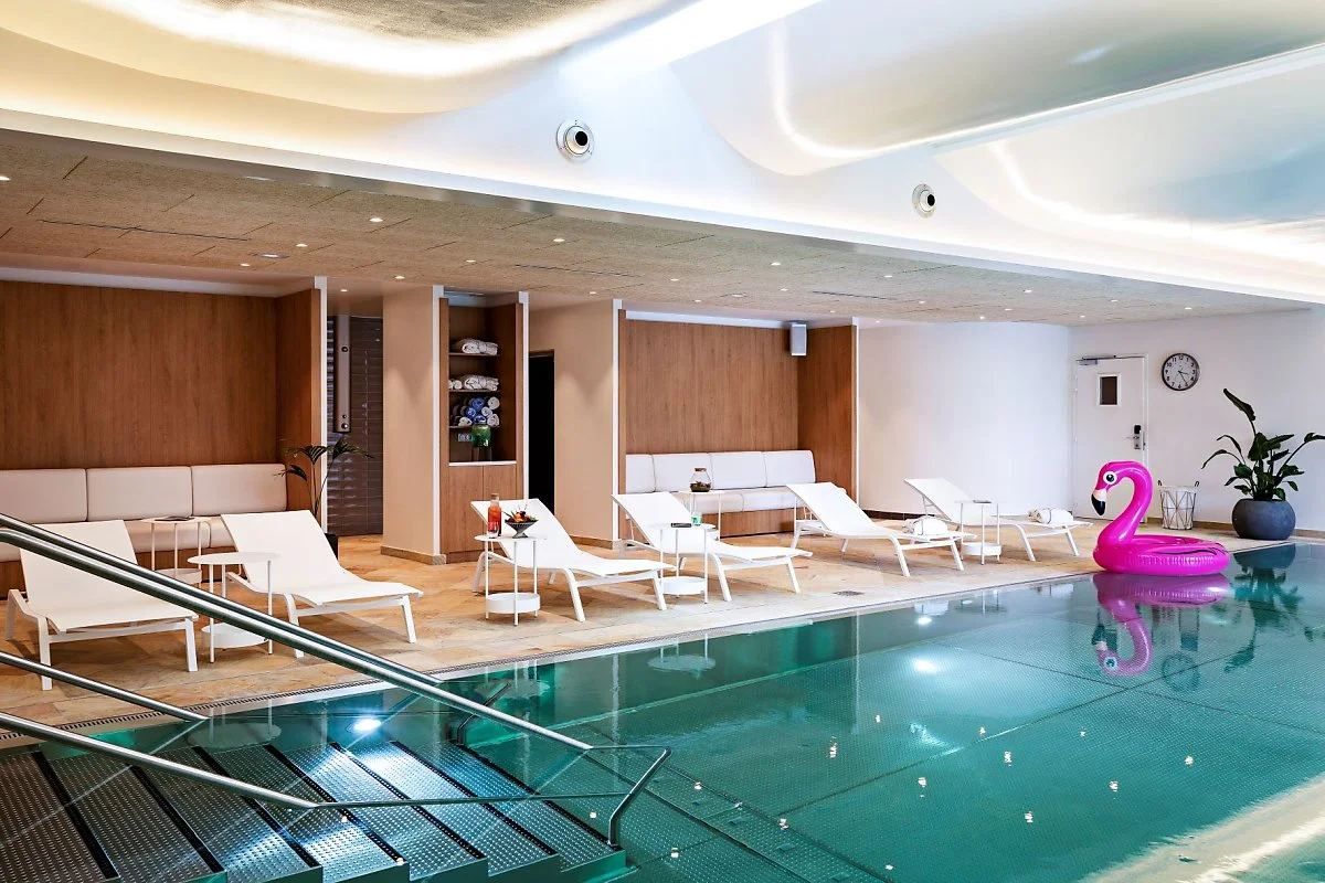 %ED%92%80%EB%A7%8C_%EB%B2%A0%EB%A5%B4%EC%8B%9C_%EC%8B%A4%EB%82%B4_%EC%88%98%EC%98%81%EC%9E%A5.jpg?type=w1200