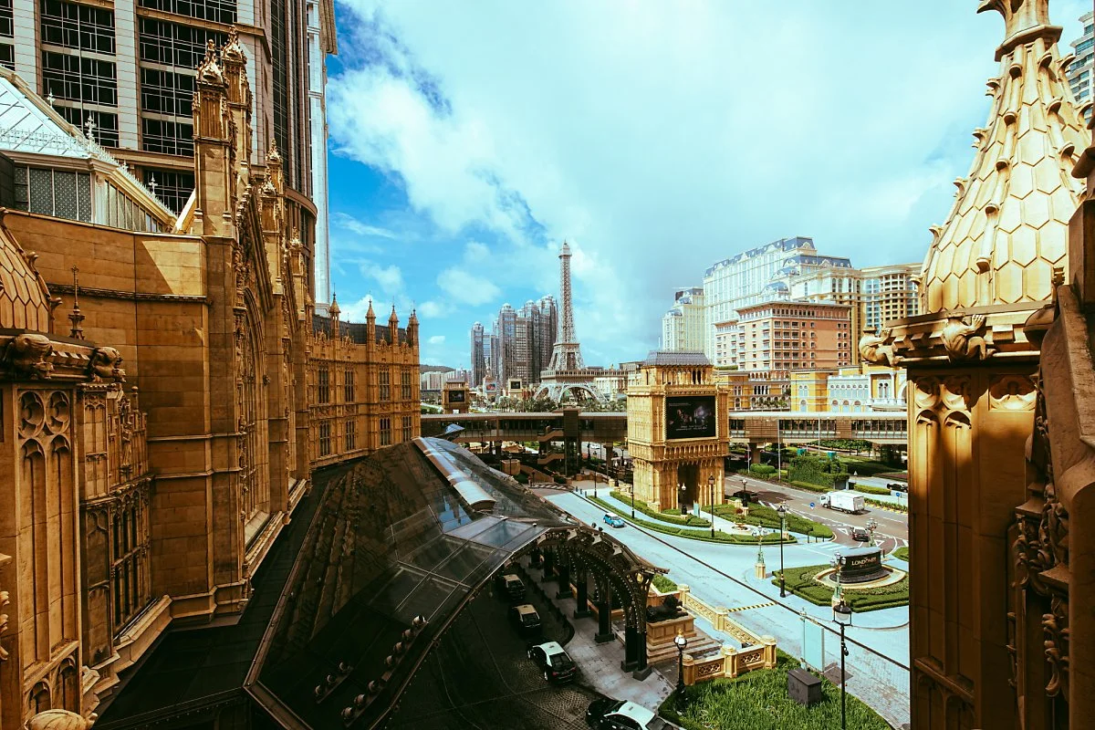 The_Londoner_%281%29.jpg?type=w1200