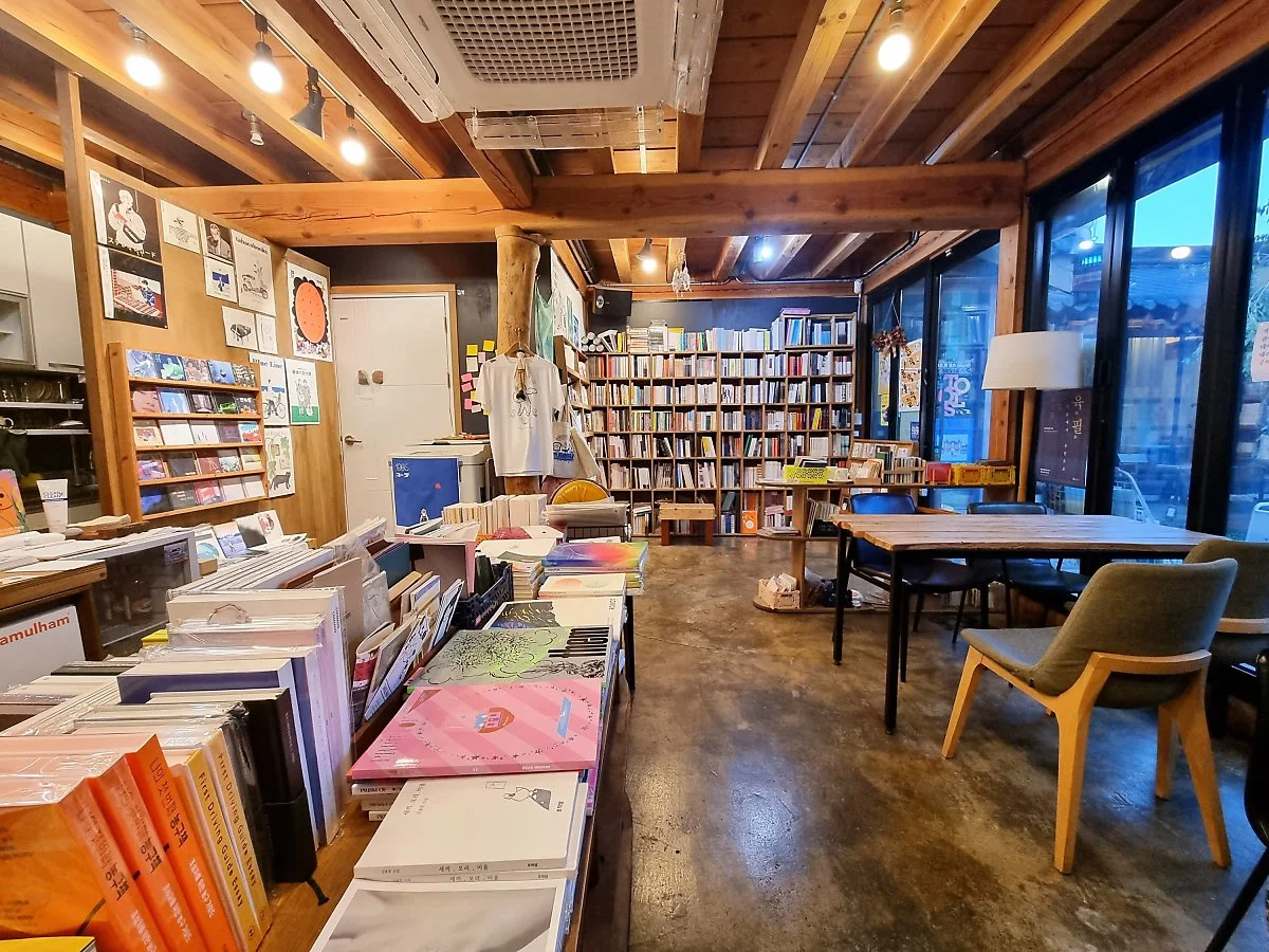 %EB%8D%94_%ED%8F%B4%EB%9D%BD_%282%29.jpg?type=w1200