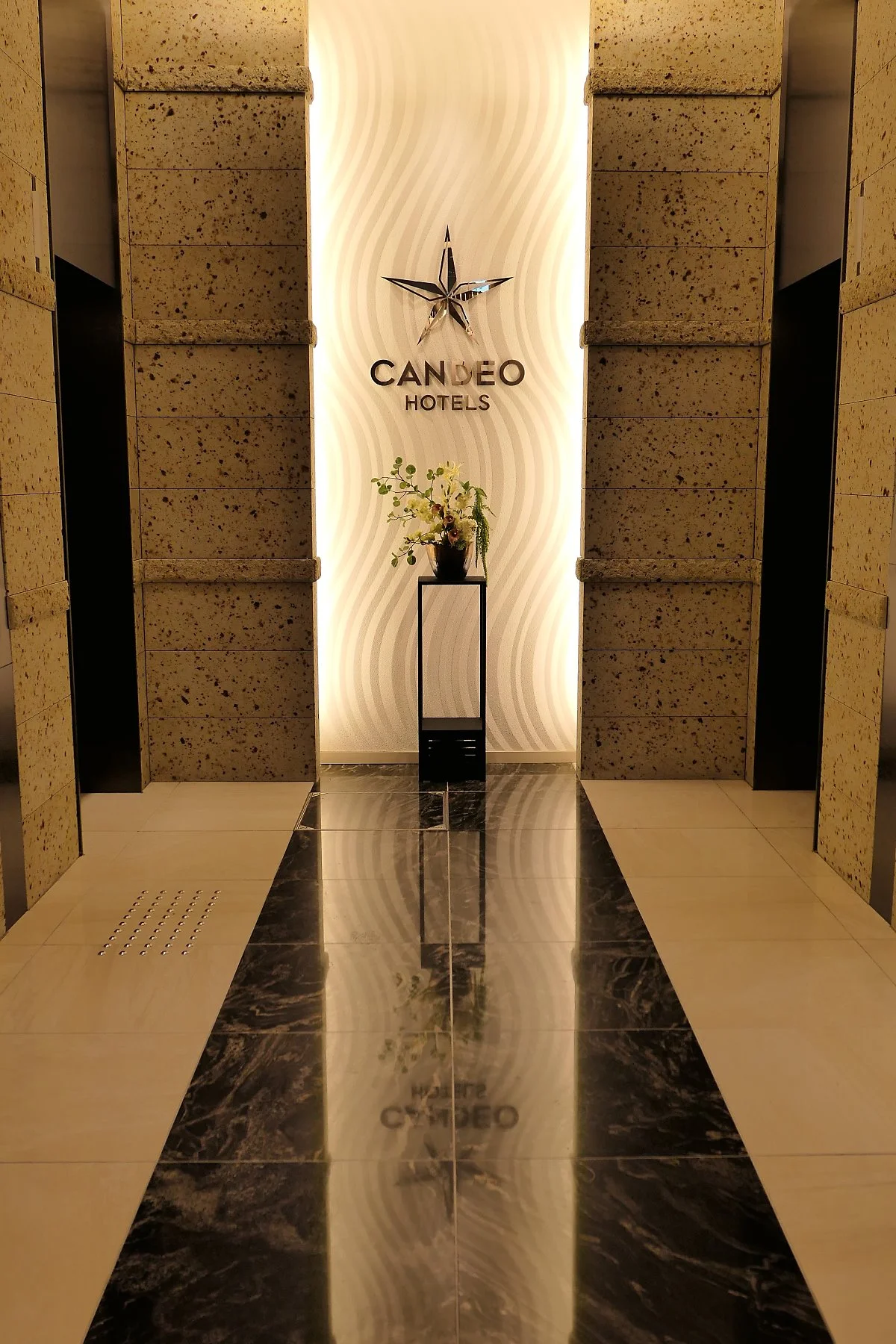 %EC%98%A4%EC%82%AC%EC%B9%B4_%EB%B0%95%EC%8A%A4.JPG?type=w1200