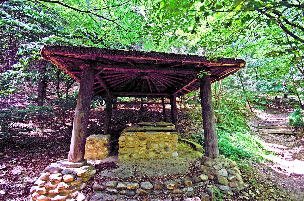 %EC%82%B0%EC%86%8D%EC%9D%98_%EC%9A%B0%EB%AC%BC.JPG?type=w1200