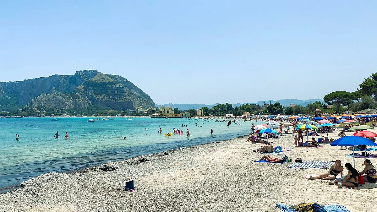 %EC%9D%B4%ED%83%88%EB%A6%AC%EC%95%84_%EC%8B%9C%EC%B9%A0%EB%A6%AC%EC%95%84_%EB%AA%AC%EB%8D%B8%EB%A1%9C_%EB%B9%84%EC%B9%983.jpg?type=w1200