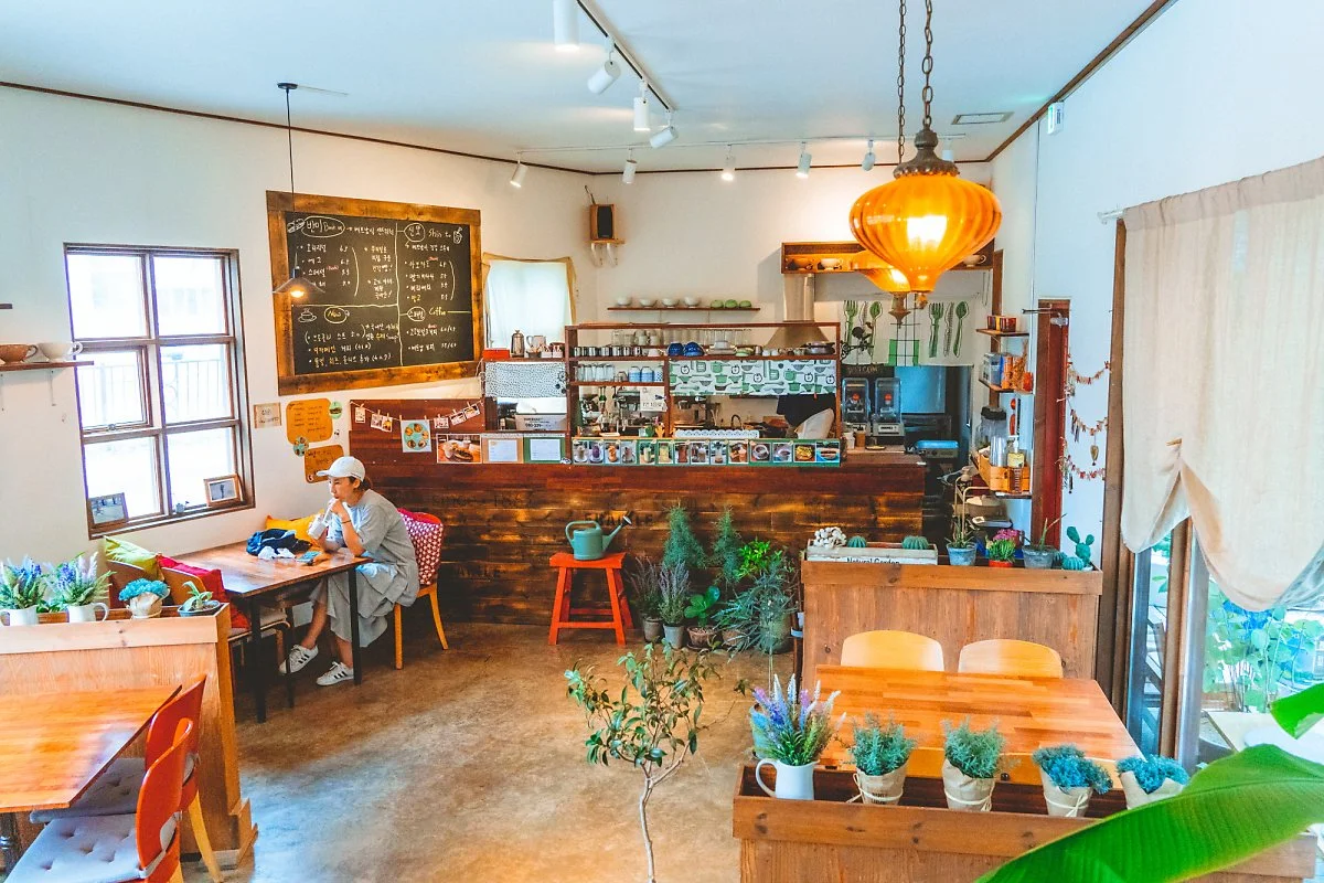 %EC%B9%B4%ED%8E%98_%EB%93%A4_%283%29.jpg?type=w1200