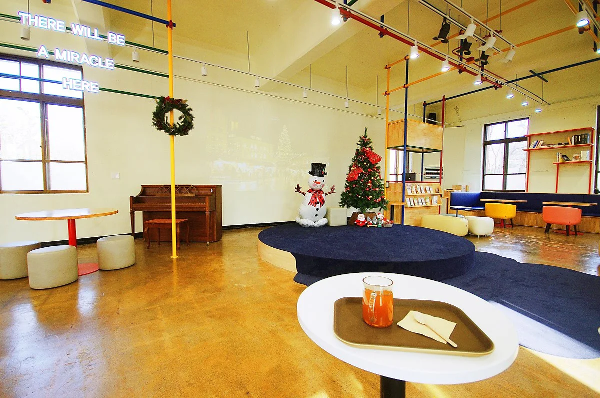 %EA%BF%88%EB%93%9C%EB%9E%98_%EC%B9%B4%ED%8E%98.JPG?type=w1200