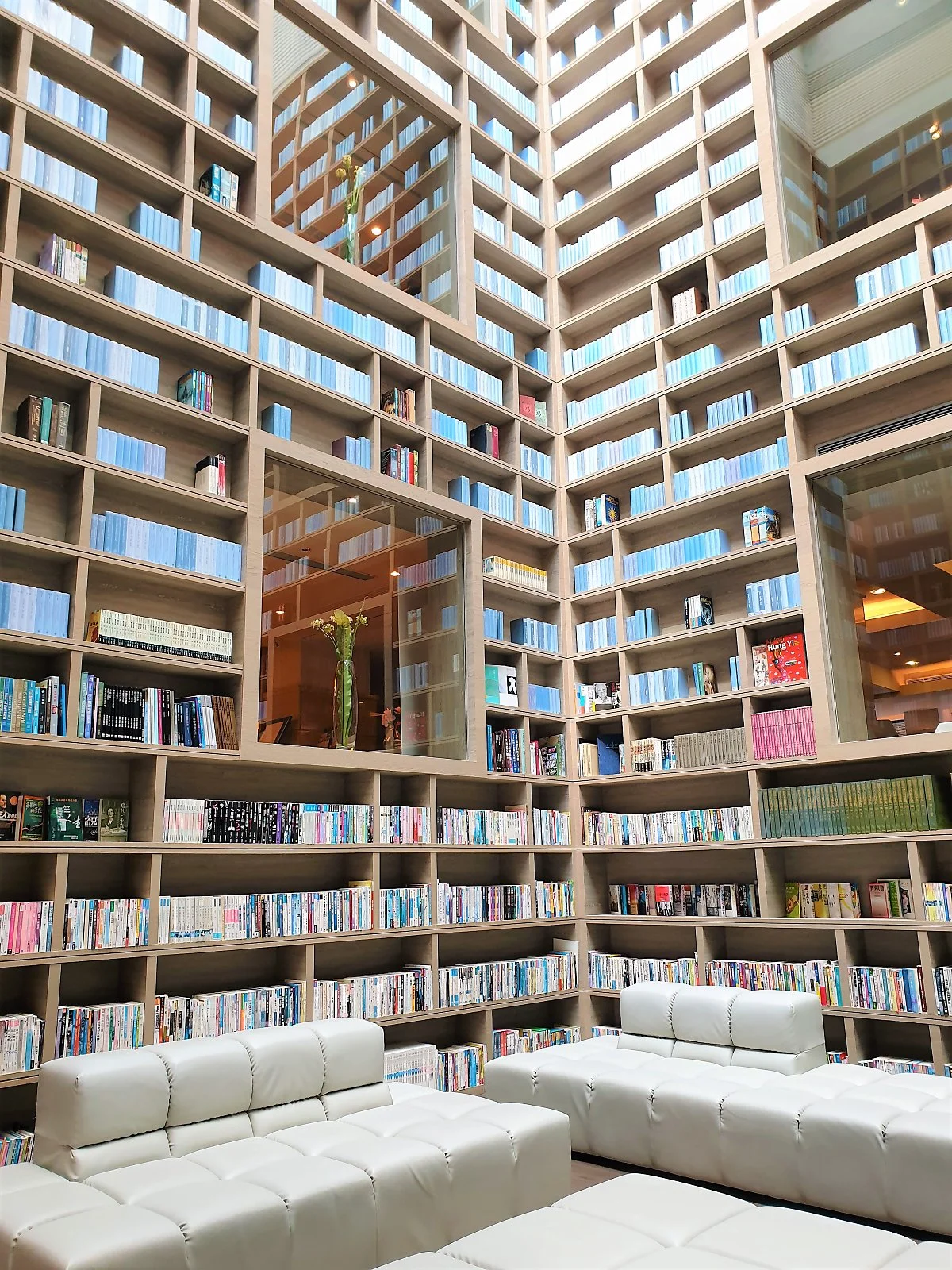 01%EB%8D%94_%EA%B0%80%EC%9D%B4%EC%95%84_%282%29.jpg?type=w1200