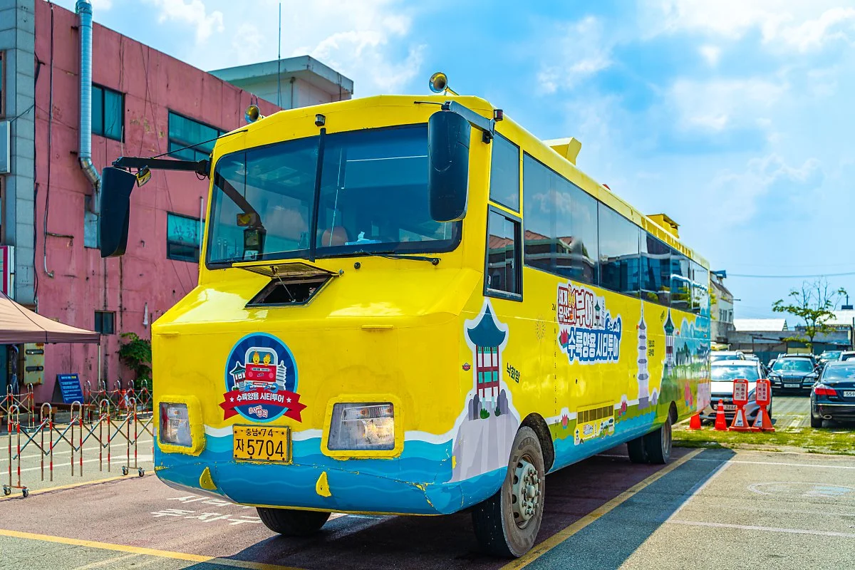 6_%EB%AF%B8%EA%B5%AD%EC%9D%98_%EC%8A%A4%EC%BF%A8%EB%B2%84%EC%8A%A4%EB%A5%BC_%EB%8B%AE%EC%9D%80_%EC%88%98%EB%A5%99%EC%96%91%EC%9A%A9%EB%B2%84%EC%8A%A4.jpg?type=w1200