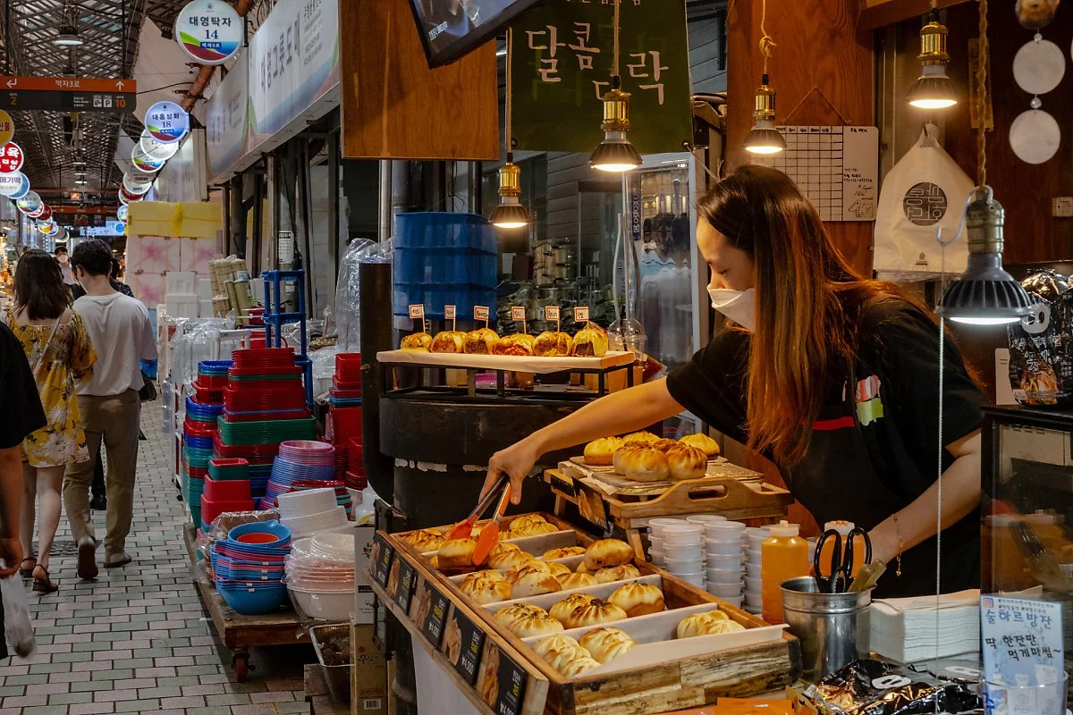 %EB%8F%99%EB%AC%B8%EC%8B%9C%EC%9E%A5_%281%29.jpg?type=w1200