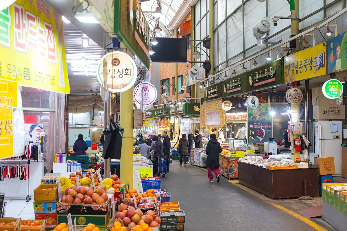 d_%EB%B0%A9%EC%8B%A0%EC%A0%84%ED%86%B5%EC%8B%9C%EC%9E%A5_2.jpg?type=w1200