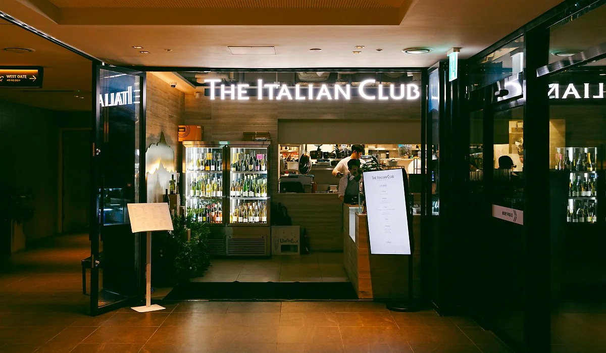 %EB%8D%94_%EC%9D%B4%ED%83%88%EB%A6%AC%EC%95%88_%ED%81%B4%EB%9F%BD_2.jpg?type=w1200