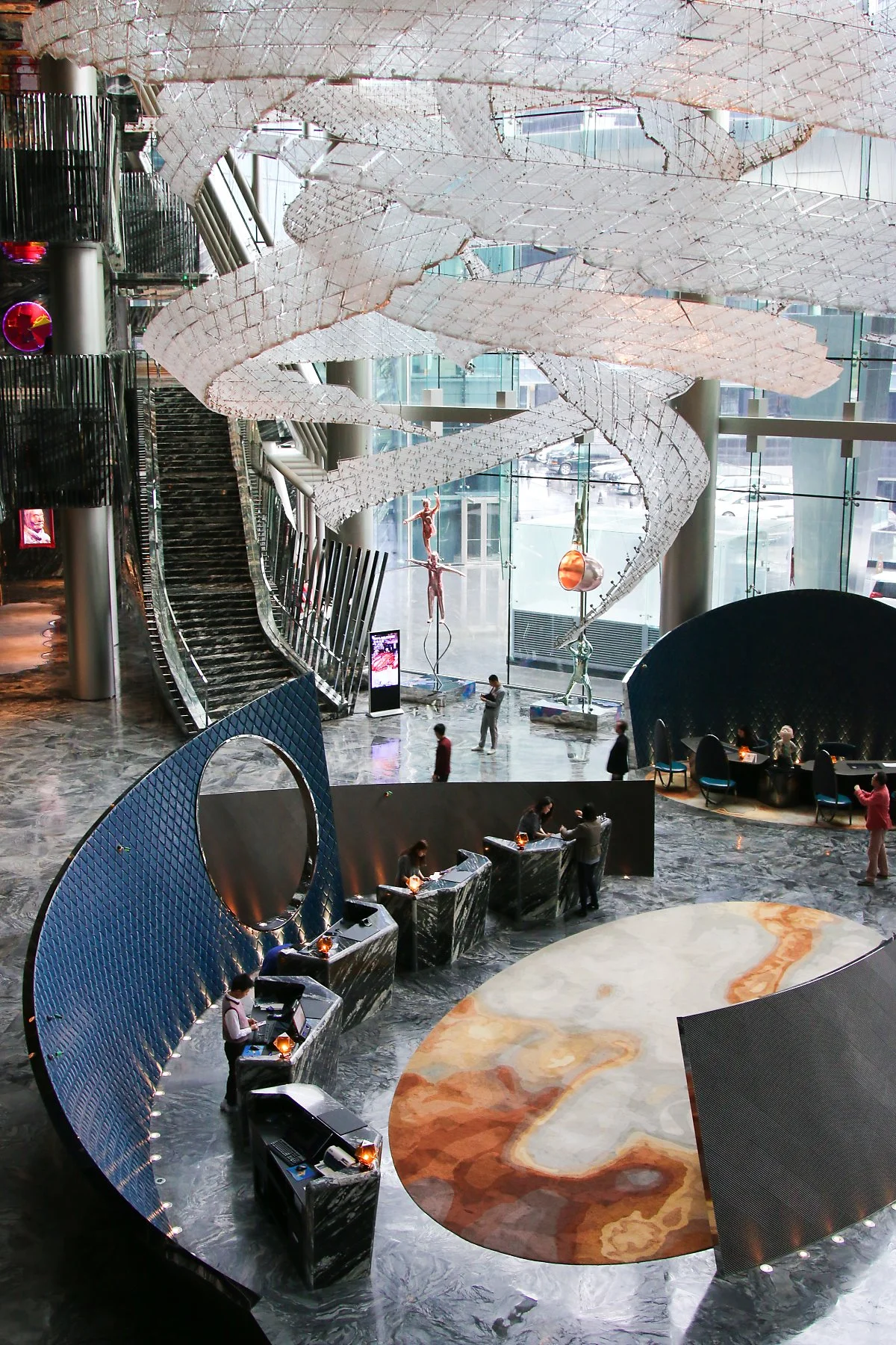 %EB%A1%9C%EB%B9%84_%281%29.jpg?type=w1200