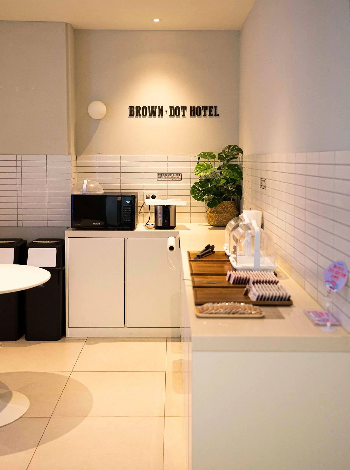 %EB%B8%8C%EB%9D%BC%EC%9A%B4%EB%8F%84%ED%8A%B8%ED%98%B8%ED%85%94_%EC%9B%90%EC%A3%BC%EB%8B%A8%EA%B5%AC%EC%A0%90_3.jpg?type=w1200