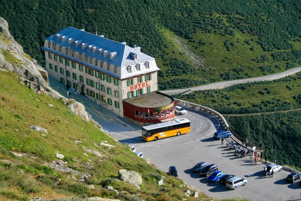 %EB%B2%A8%EB%B2%A0%EB%8D%B0%EB%A0%88_%ED%98%B8%ED%85%94_Eisgrotte_Belv%C3%A9d%C3%A8re_am_Rhonegletscher_1_(3).jpg?type=w966