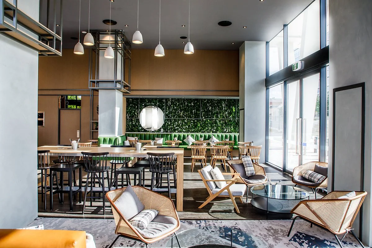 Edesia_Dining_Area.jpg?type=w1200