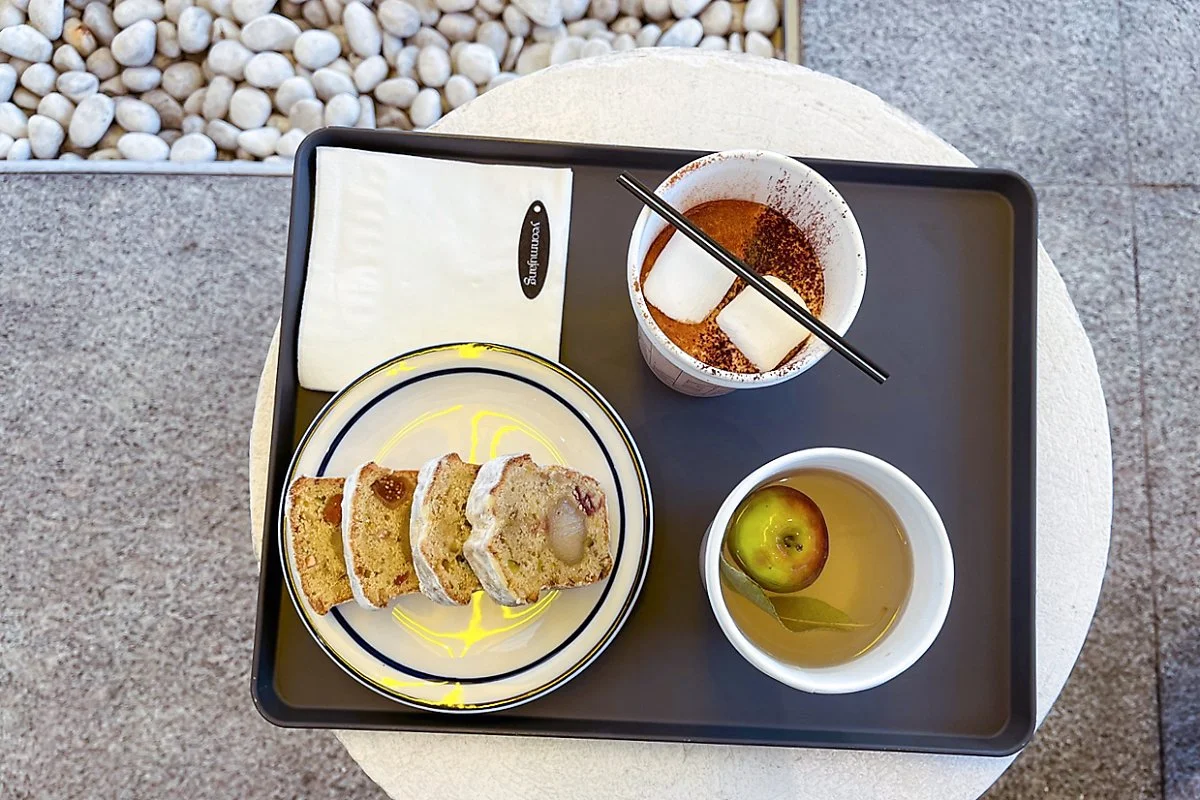 d_%EC%B9%B4%ED%8E%98_%EC%97%B0%EB%AC%B4%EC%9E%A5_5.jpg?type=w1200