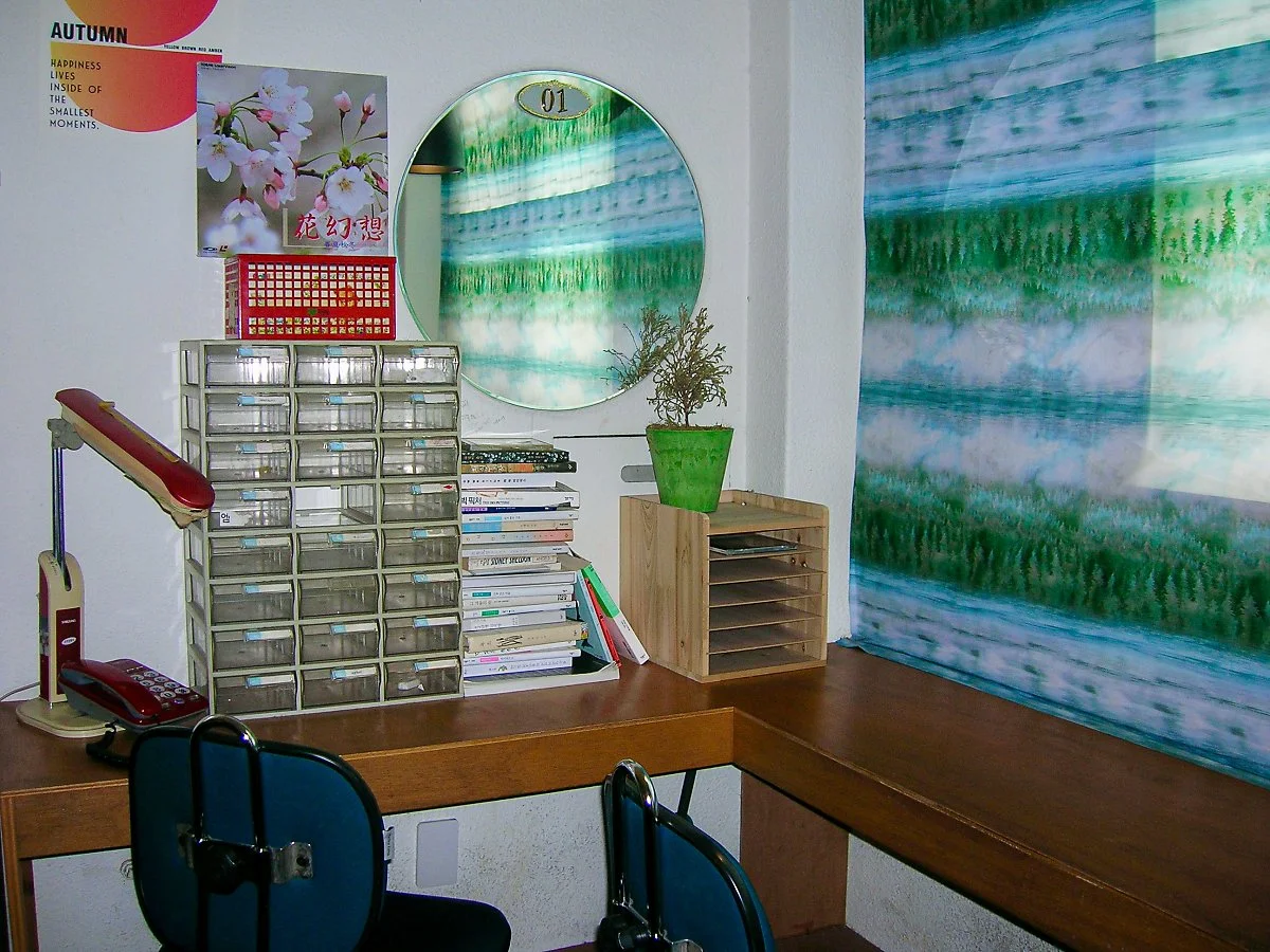 %EC%98%81%EC%9B%90%EC%95%84%EC%B9%B4%EC%9D%B4%EB%B8%8C_%EA%B0%90%EA%B0%81%EC%A0%81%EC%9D%B8_%EC%B1%85%EC%83%81_DP.jpg?type=w1200