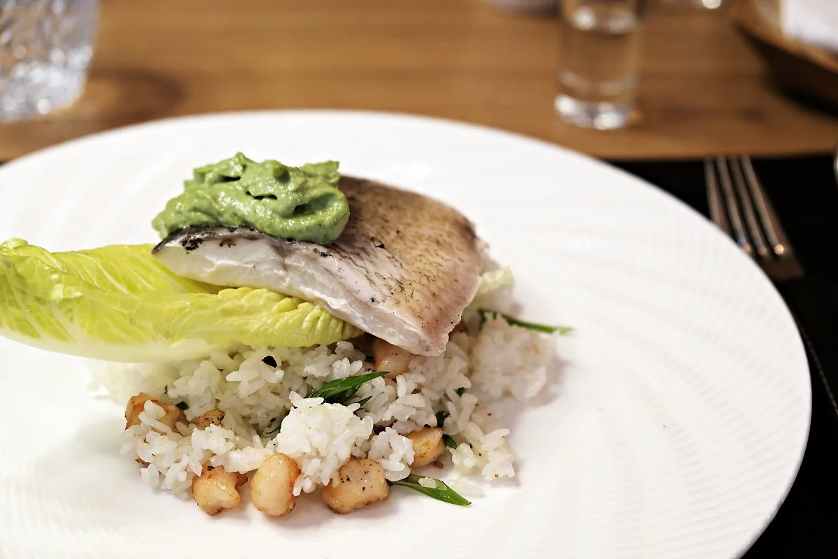 %ED%95%98%EC%96%80_%EC%97%B0%EC%97%AC_%EB%8D%AE%EB%B0%A5.JPG?type=w1200