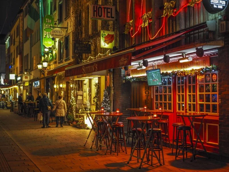 christmas-4737800.jpg?type=w1200