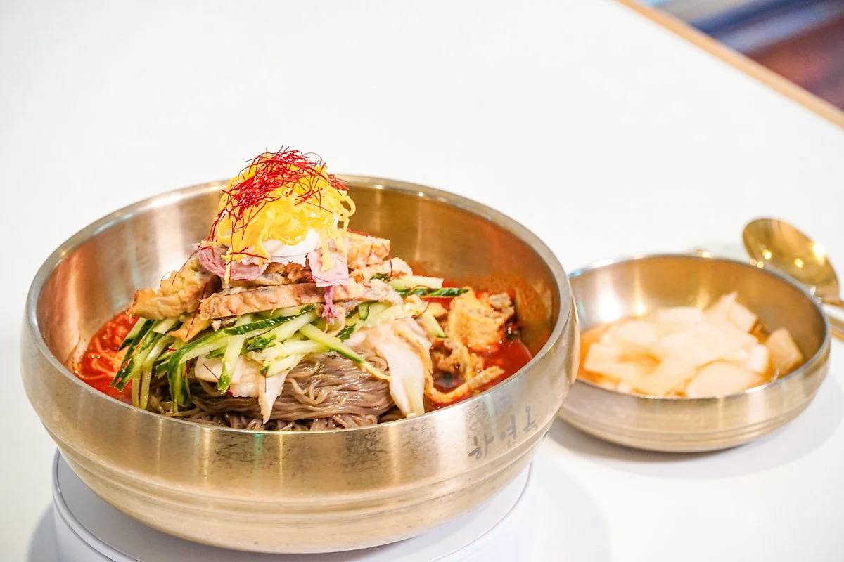 M_%EC%A7%84%EC%A3%BC_%EC%A7%84%EC%A3%BC%EB%83%89%EB%A9%B4.jpg?type=w1200