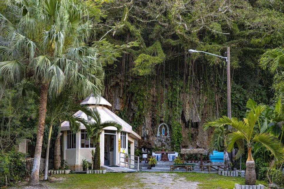 %EC%82%B0%ED%83%80_%EB%A3%A8%EB%8D%B0%EC%8A%A4_%EC%84%B1%EB%8B%B9_1.jpg?type=w966