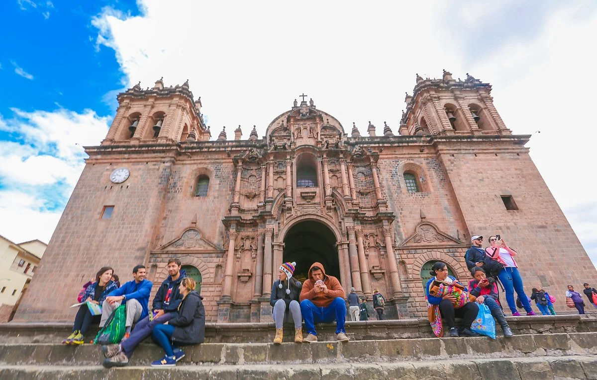 %EC%95%84%EB%A5%B4%EB%A7%88%EC%8A%A4%EA%B4%91%EC%9E%A5__%EB%8C%80%EC%84%B1%EB%8B%B9_%281%29.jpg?type=w1200