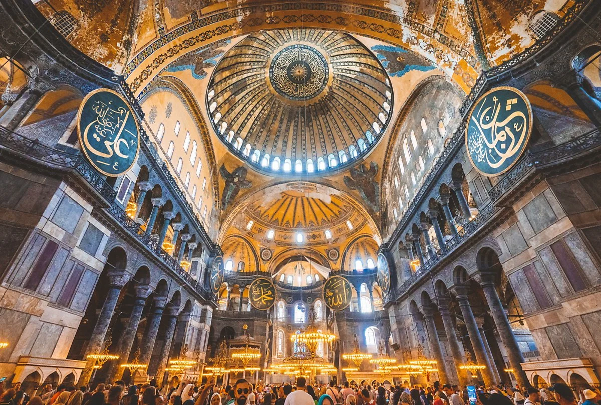 %EC%95%84%EC%95%BC_%EC%86%8C%ED%94%BC%EC%95%84_%2810%29.jpg?type=w1200