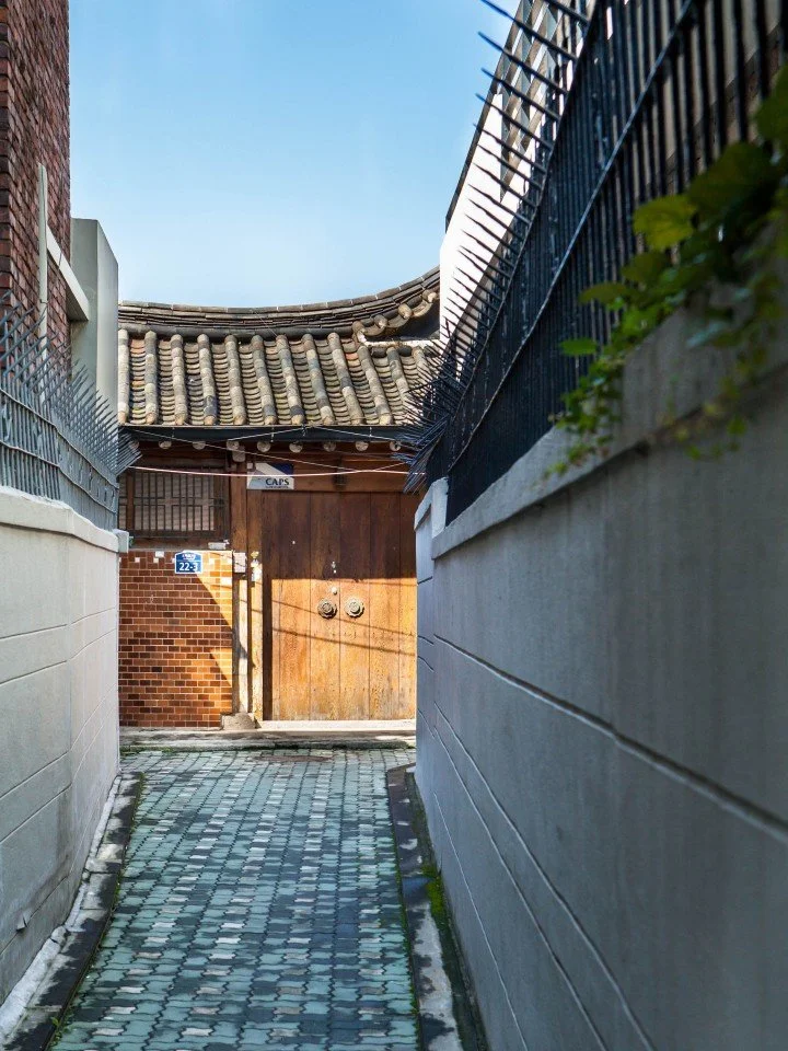 %EC%97%AC%ED%96%89%EC%9E%91%EA%B0%80_%EC%84%A4%EC%9E%AC%EC%9A%B0_%EC%84%9C%EC%B4%8C_%EC%82%B0%EC%B1%85.jpeg?type=w1200