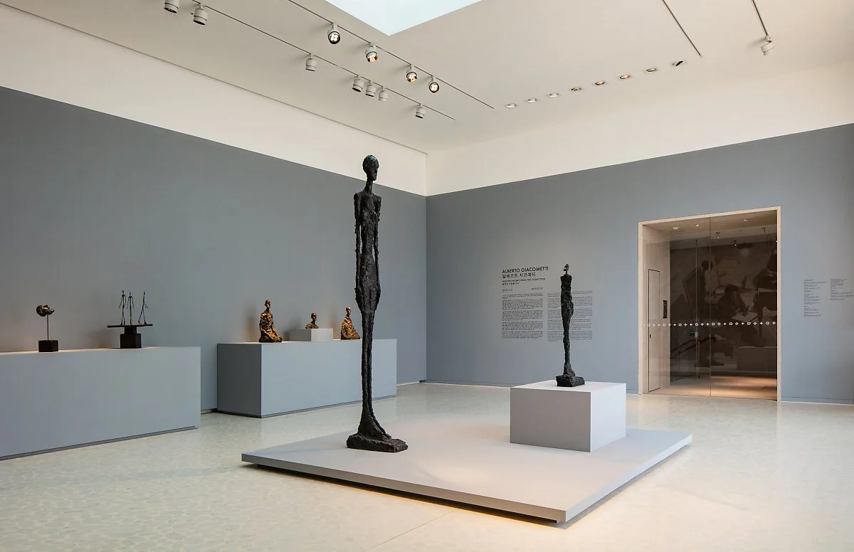 %EC%97%90%EC%8A%A4%ED%8C%8C%EC%8A%A4_%EB%A3%A8%EC%9D%B4_%EB%B9%84%ED%86%B5_%EC%84%9C%EC%9A%B8_%EC%95%8C%EB%B2%A0%EB%A5%B4%ED%86%A0_%EC%9E%90%EC%BD%94%EB%A9%94%ED%8B%B0%28Alberto_Giacometti%29_%EC%A0%84%EC%8B%9C%EC%A0%84%EA%B2%BD_%282%29.jpg?type=w1200
