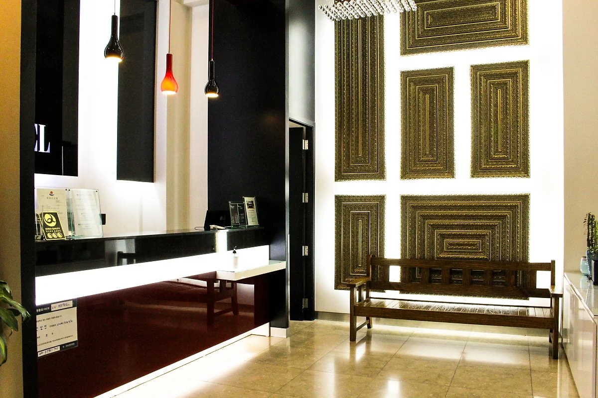 Vv%ED%98%B8%ED%85%94_%281%29.jpg?type=w1200