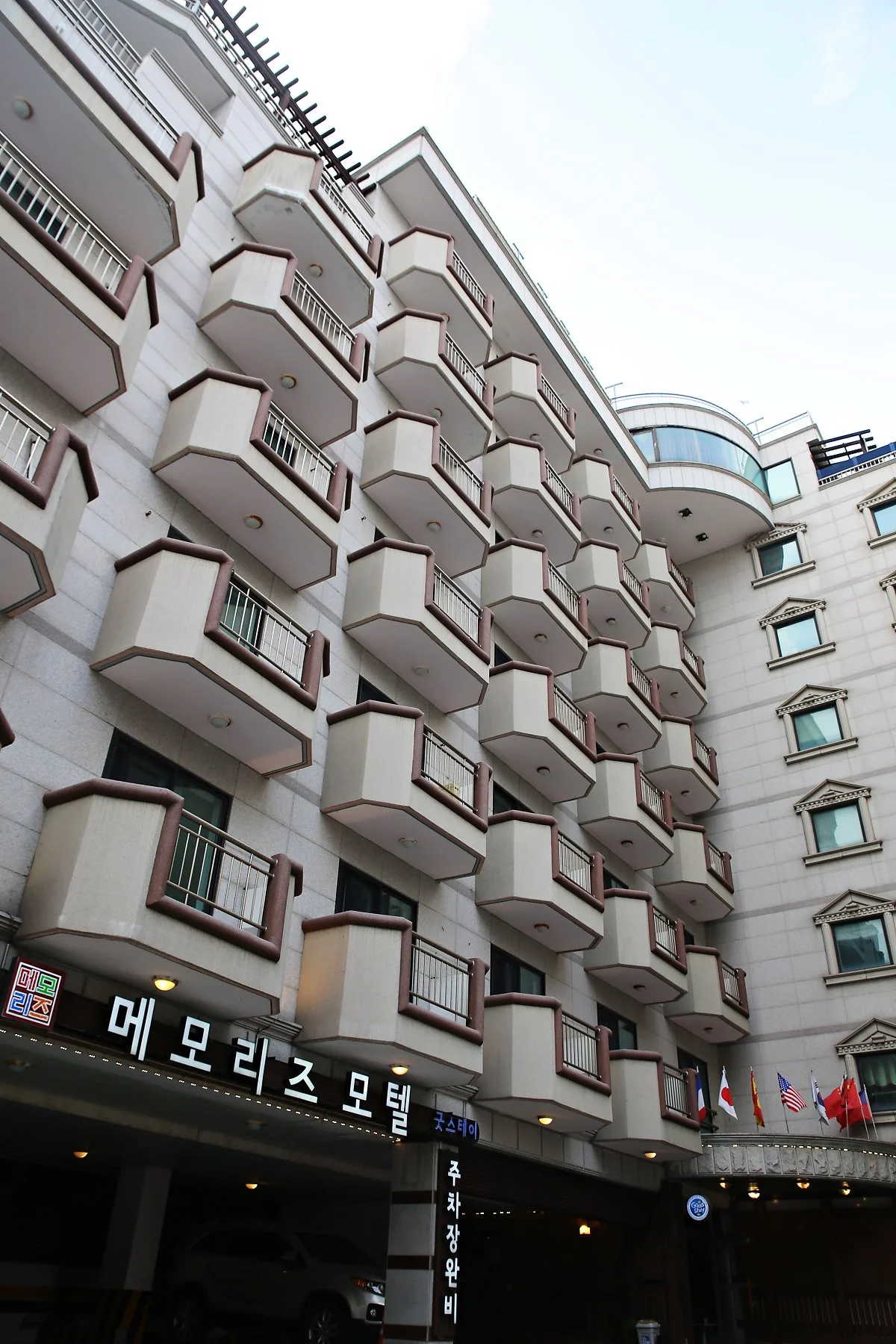 %EC%99%B8%EA%B4%80.JPG?type=w1200