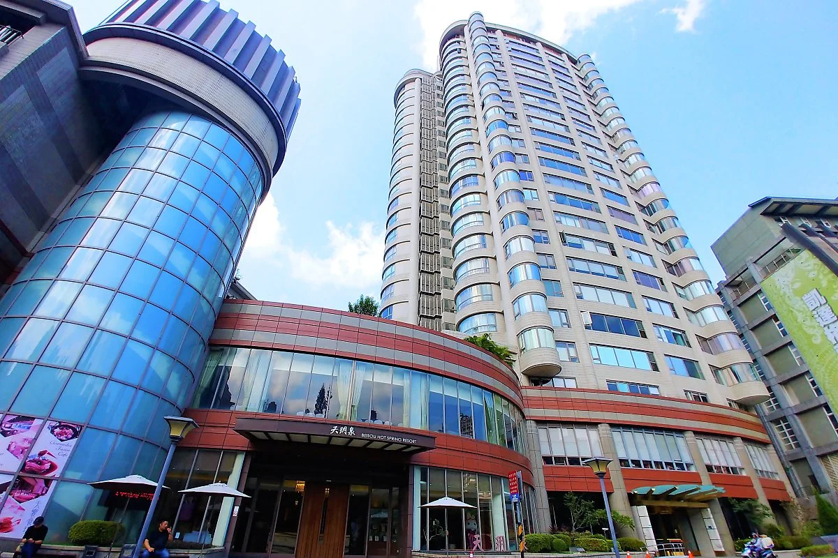 03%EB%B2%A0%EC%9D%B4%ED%84%B0%EC%9A%B0_%ED%95%AB_%EC%8A%A4%ED%94%84%EB%A7%81_%EB%A6%AC%EC%A1%B0%ED%8A%B8_%281%29.jpg?type=w1200