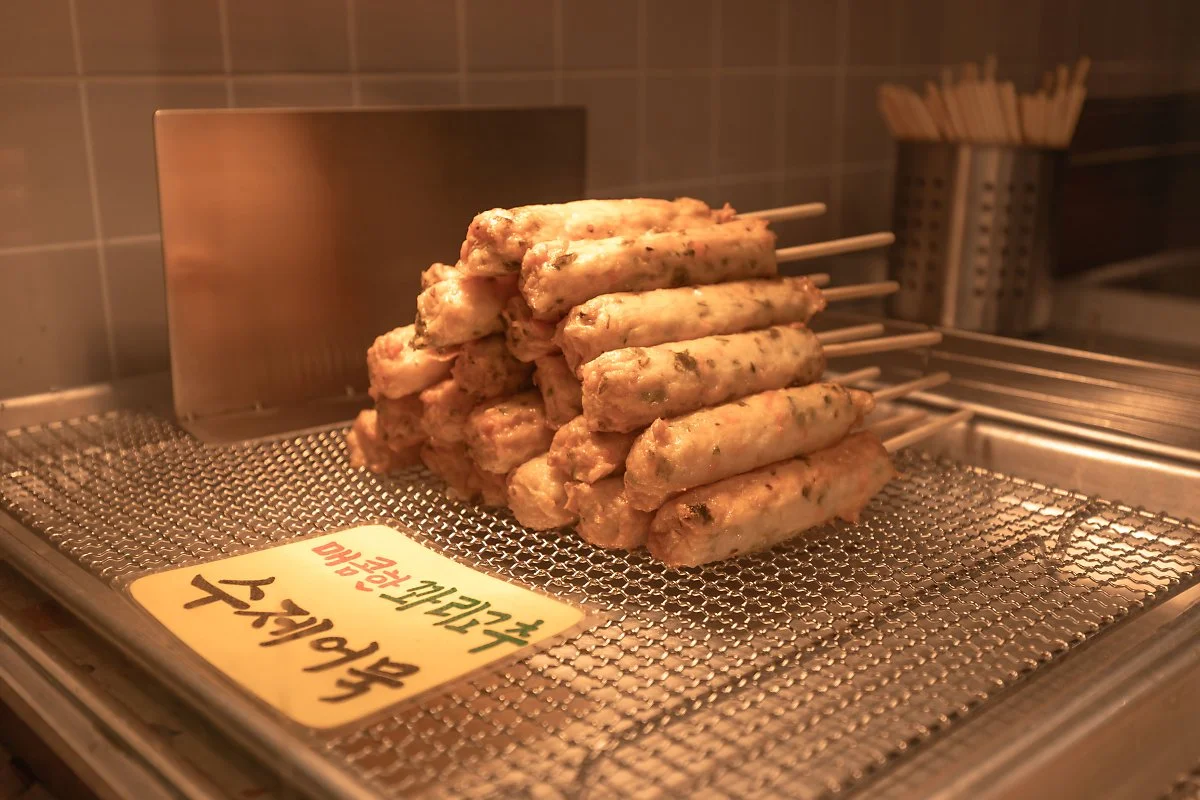 47_%EC%96%B4%EB%AC%B5%EC%9D%80_%EB%AA%A8%EB%91%90_2%2C000%EC%9B%90._%EB%B6%80%EB%8B%B4_%EC%97%86%EC%9D%B4_%EB%A7%9B%EB%B3%BC_%EC%88%98_%EC%9E%88%EB%8B%A4.JPG?type=w1200