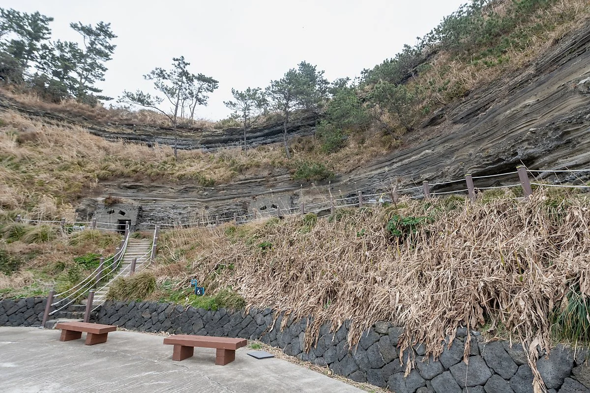 %EC%88%98%EC%9B%94%EB%B4%89_%ED%99%94%EC%82%B0%ED%87%B4%EC%A0%81_%EC%A7%80%ED%98%95.jpg?type=w1200