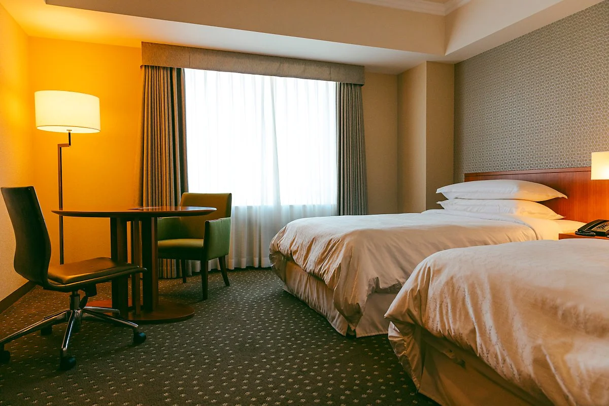 %EC%9A%94%EC%BD%94%ED%95%98%EB%A7%88_%EC%9A%94%EC%BD%94%ED%95%98%EB%A7%88_%EB%B2%A0%EC%9D%B4_%EC%89%90%EB%9D%BC%ED%86%A4_%ED%98%B8%ED%85%94_%EC%95%A4%EB%93%9C_%ED%83%80%EC%9B%8C%EC%A6%88_3.jpg?type=w1200