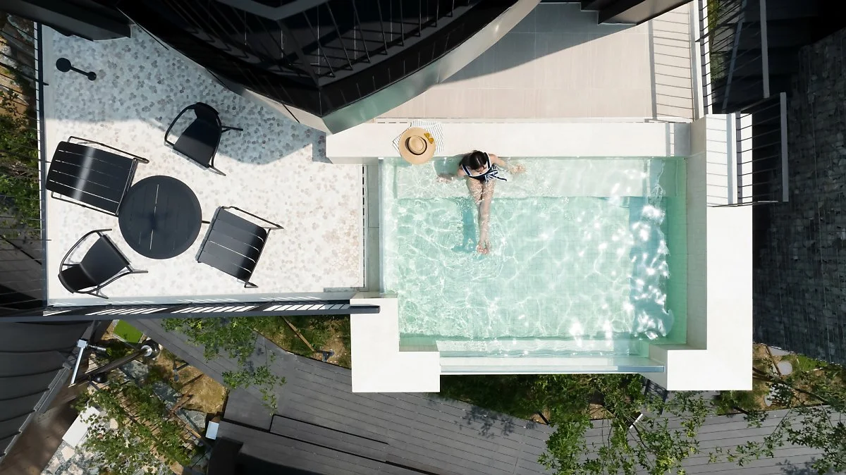 %EC%98%A4%EC%85%98%EC%9B%94%EB%93%9C%EB%B9%8C%EB%A6%AC%EC%A7%80_%ED%85%8C%EB%9D%BC%EC%8A%A4%ED%92%80%EC%97%B0%EC%B6%9C_202307_%283%29.jpg?type=w1200